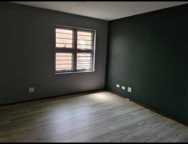OFFICE PROPERTY TO RENT IN RANDPARK RIDGE